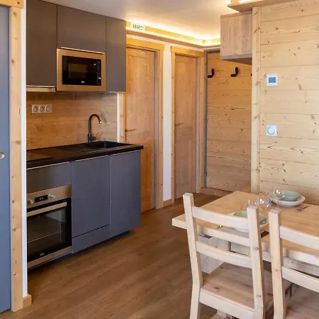 Moderne A - 4 Pers - 1 Chambre, 1 Cabine, Skis Aux Pieds, Balcon - Fr-1-637-30 Apartment *